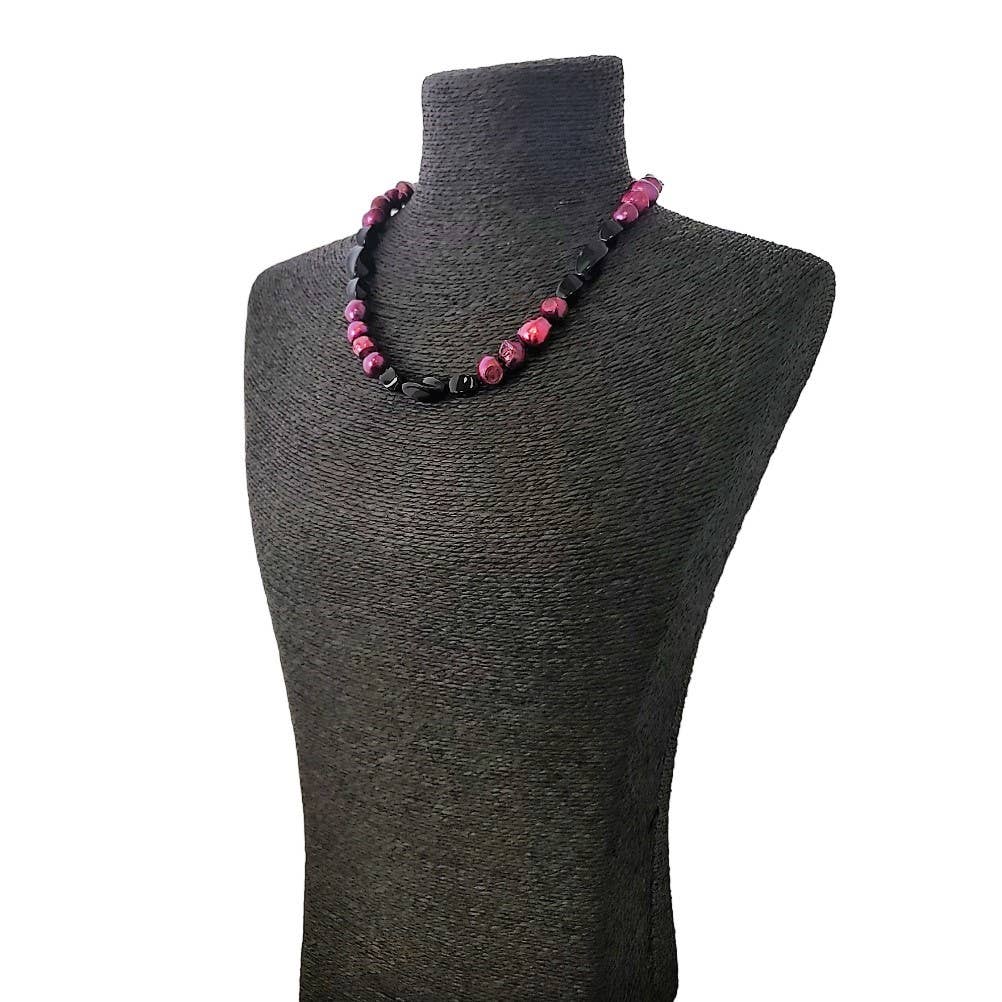 Gardenia Jewelry Ltd. - Short Pink & Black Freshwater Pearl & Crystal Necklace