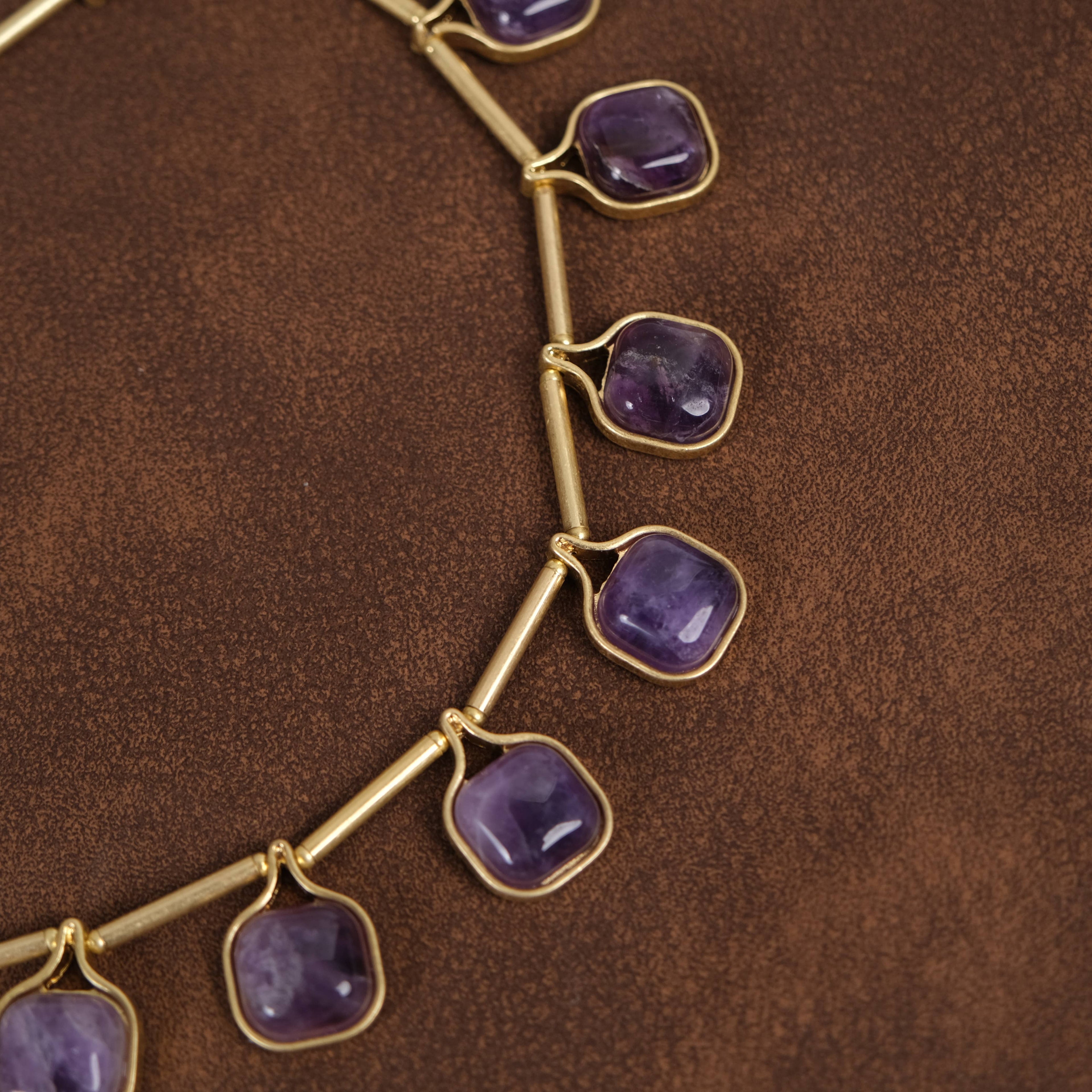 GirlyPirateCo - Vintage 18K Gold-Plated Amethyst Crystal Choker Necklace