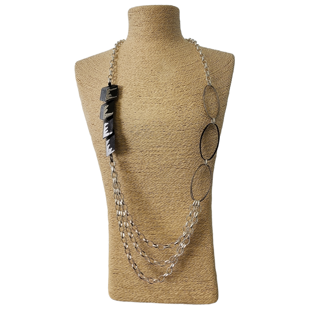 Gardenia Jewelry Ltd. - Silver Layered Link Chain Geometrical Painted Wood Necklace