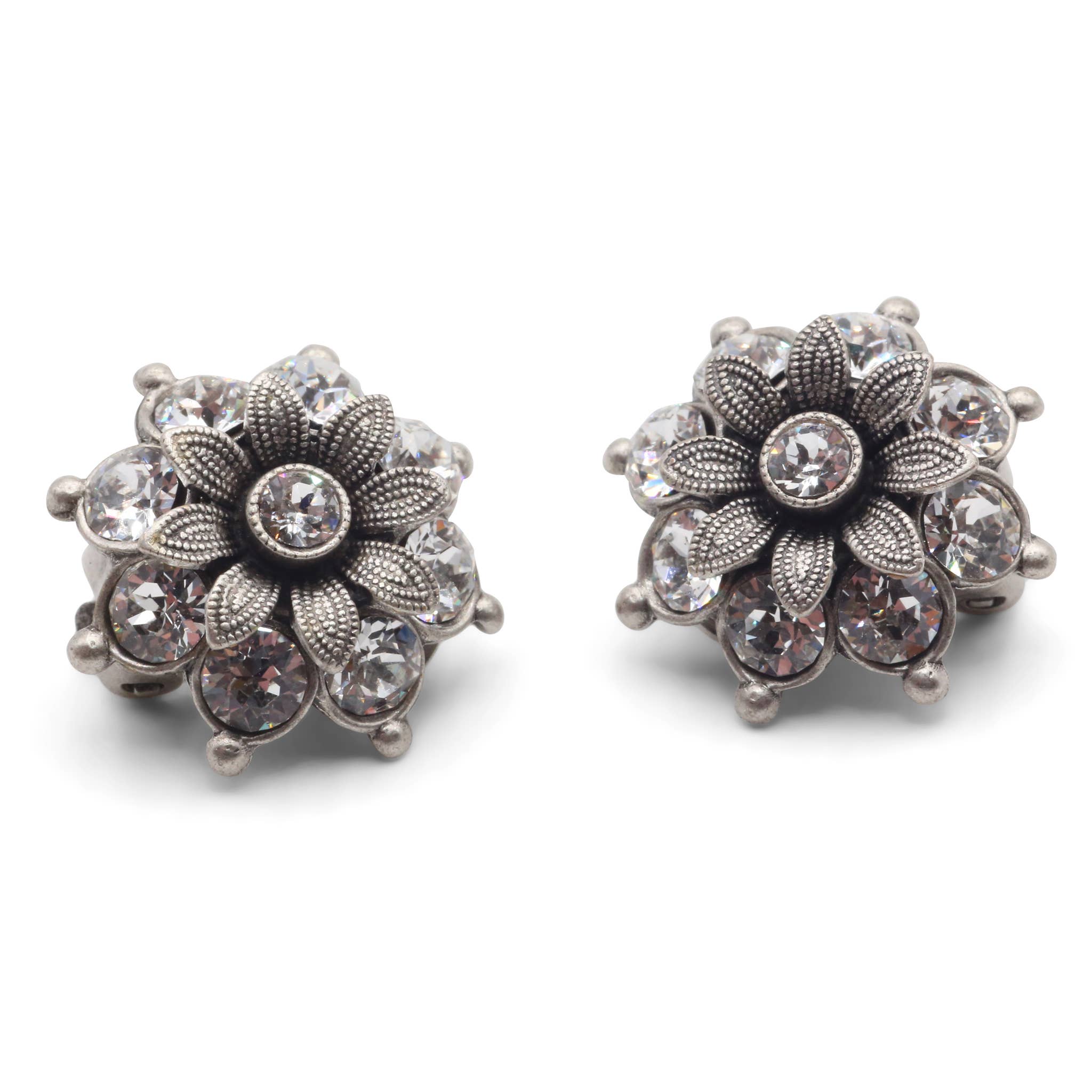 Soul Collection - Ear clip Blossom Flavia with Premium Crystal