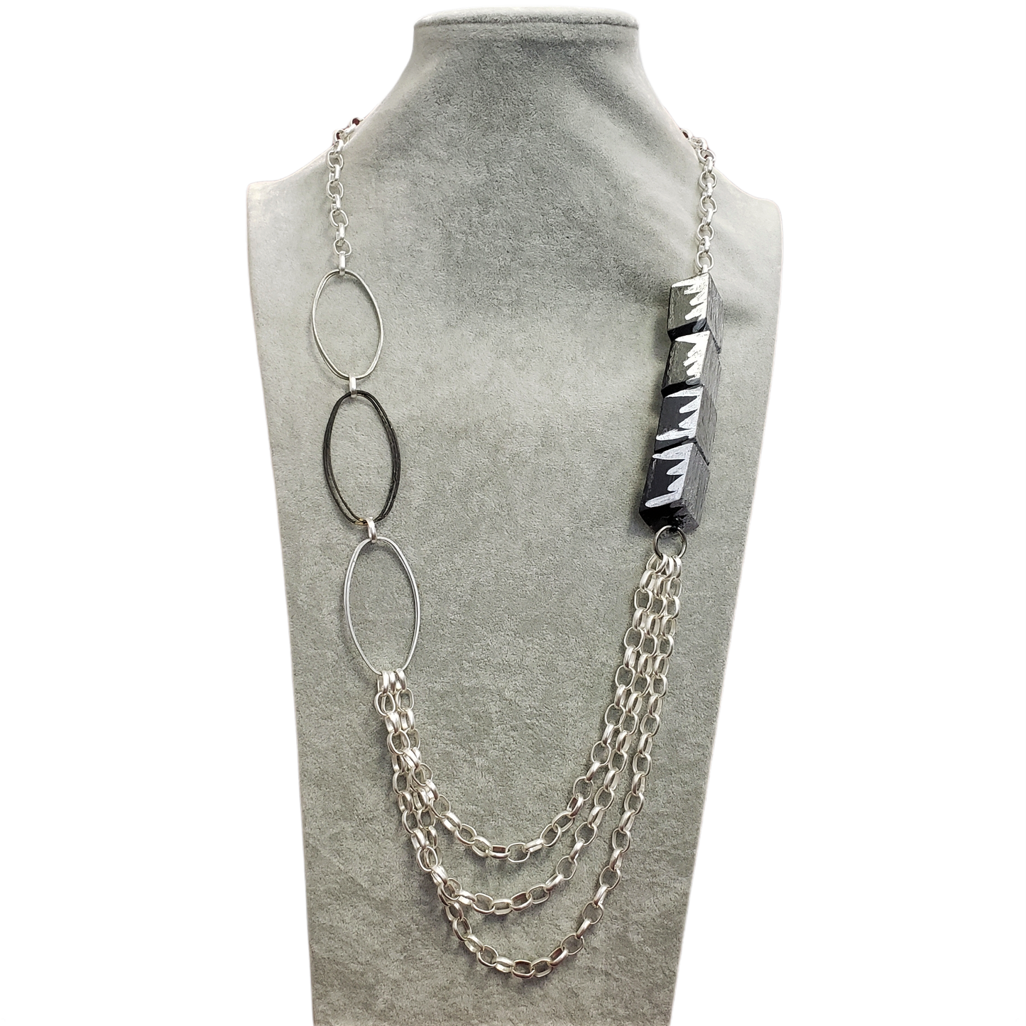 Gardenia Jewelry Ltd. - Silver Layered Link Chain Geometrical Painted Wood Necklace