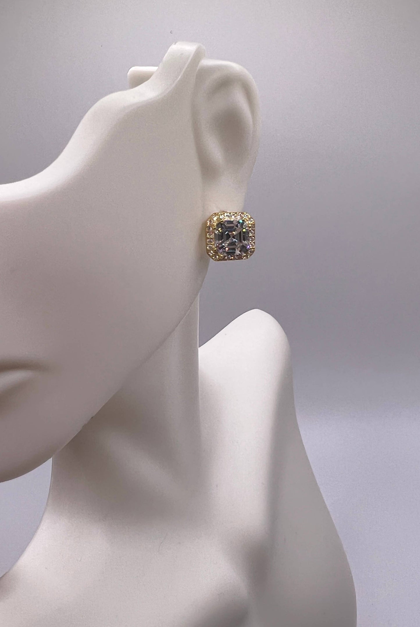 Queen Jewels - 925 Silver/Gold Asscher-cut Halo Stud Earrings