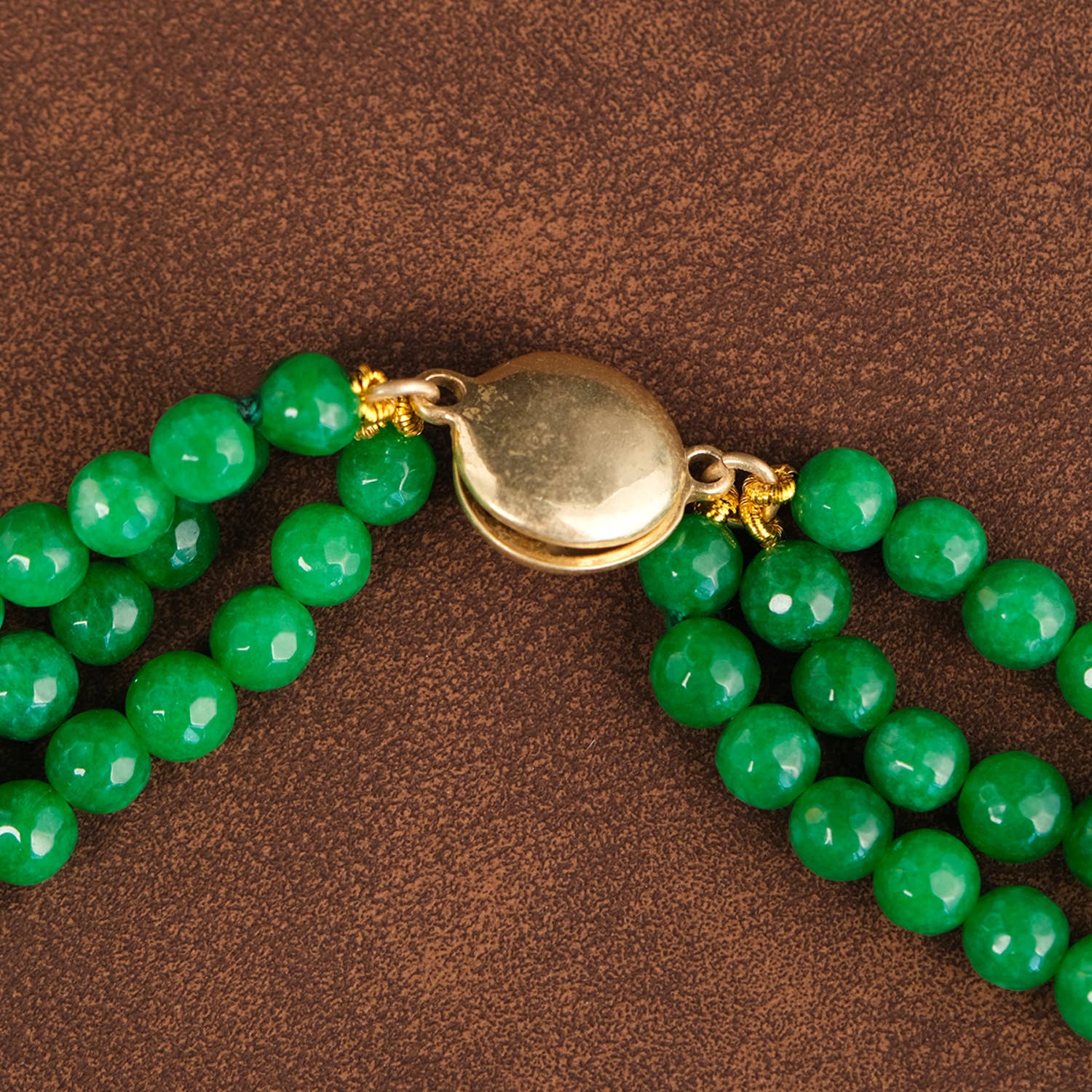 GirlyPirateCo - Vintage Triple Strand Natural Green Jade Beaded Necklace