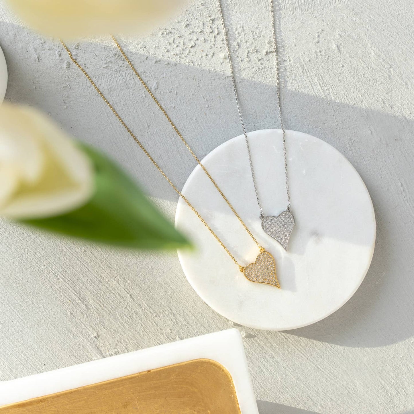 Splendid Iris - Pave Heart Necklace